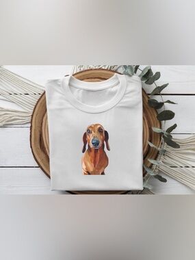 Dachshund Graphic Tee | Dog Mom Gift Shirt | Wiener Dog Face